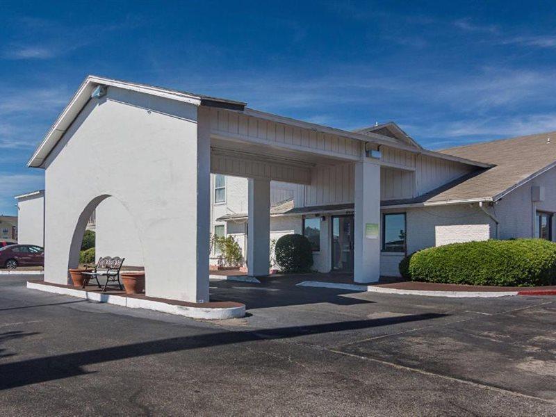 Studio Inn Extended Stay Oklahoma City Airport By Oyo Zewnętrze zdjęcie