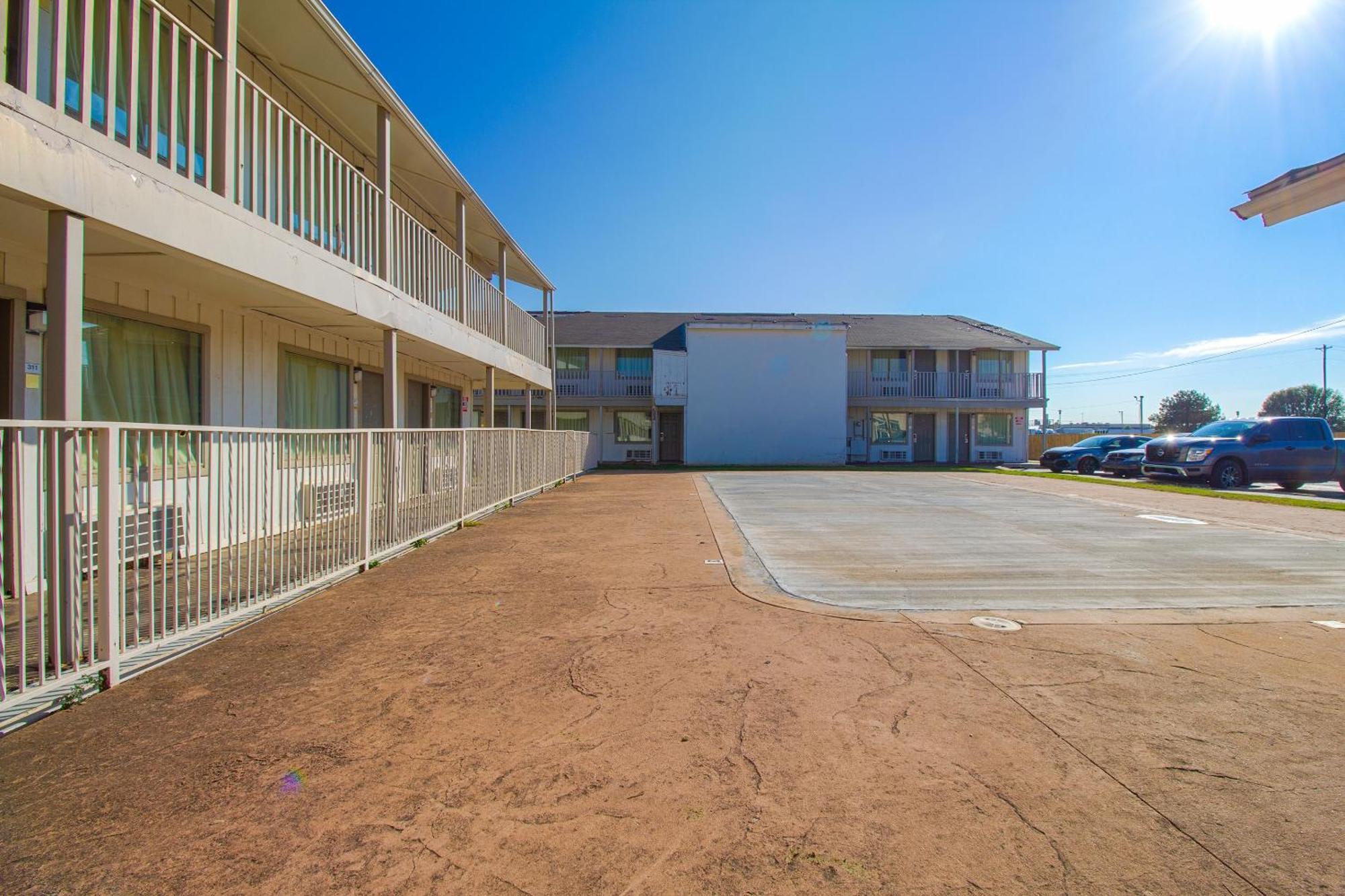 Studio Inn Extended Stay Oklahoma City Airport By Oyo Zewnętrze zdjęcie