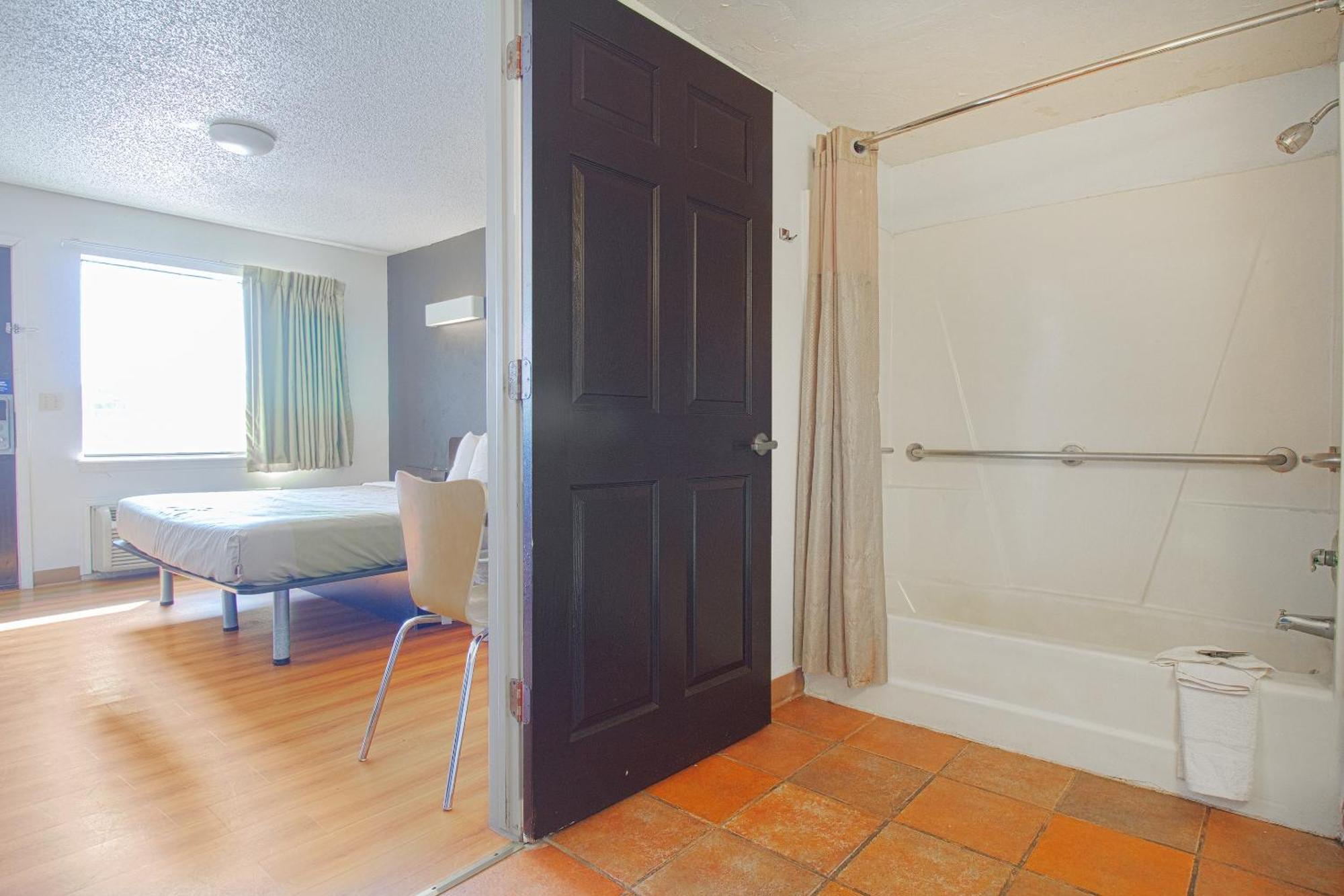 Studio Inn Extended Stay Oklahoma City Airport By Oyo Zewnętrze zdjęcie