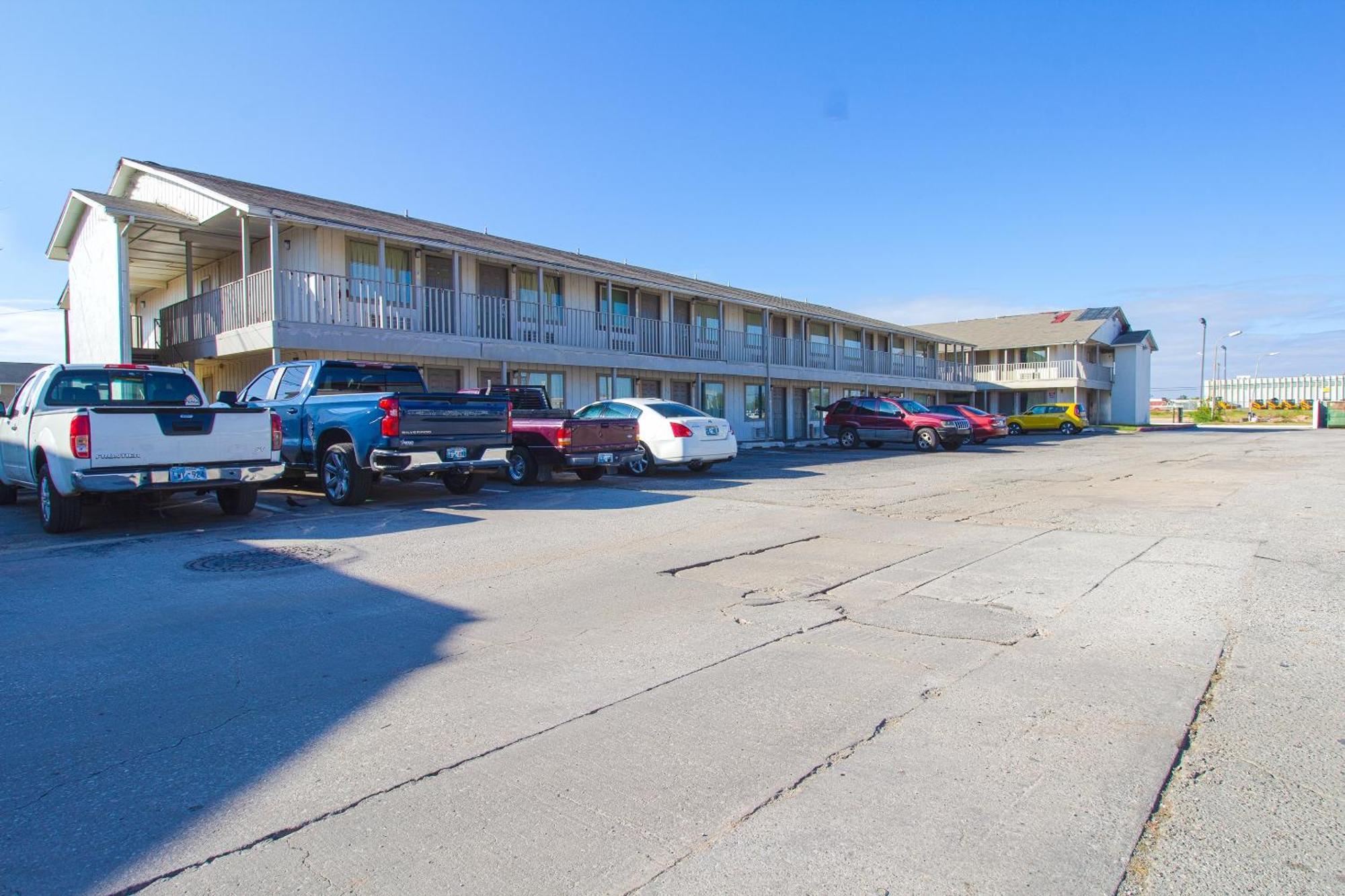 Studio Inn Extended Stay Oklahoma City Airport By Oyo Zewnętrze zdjęcie