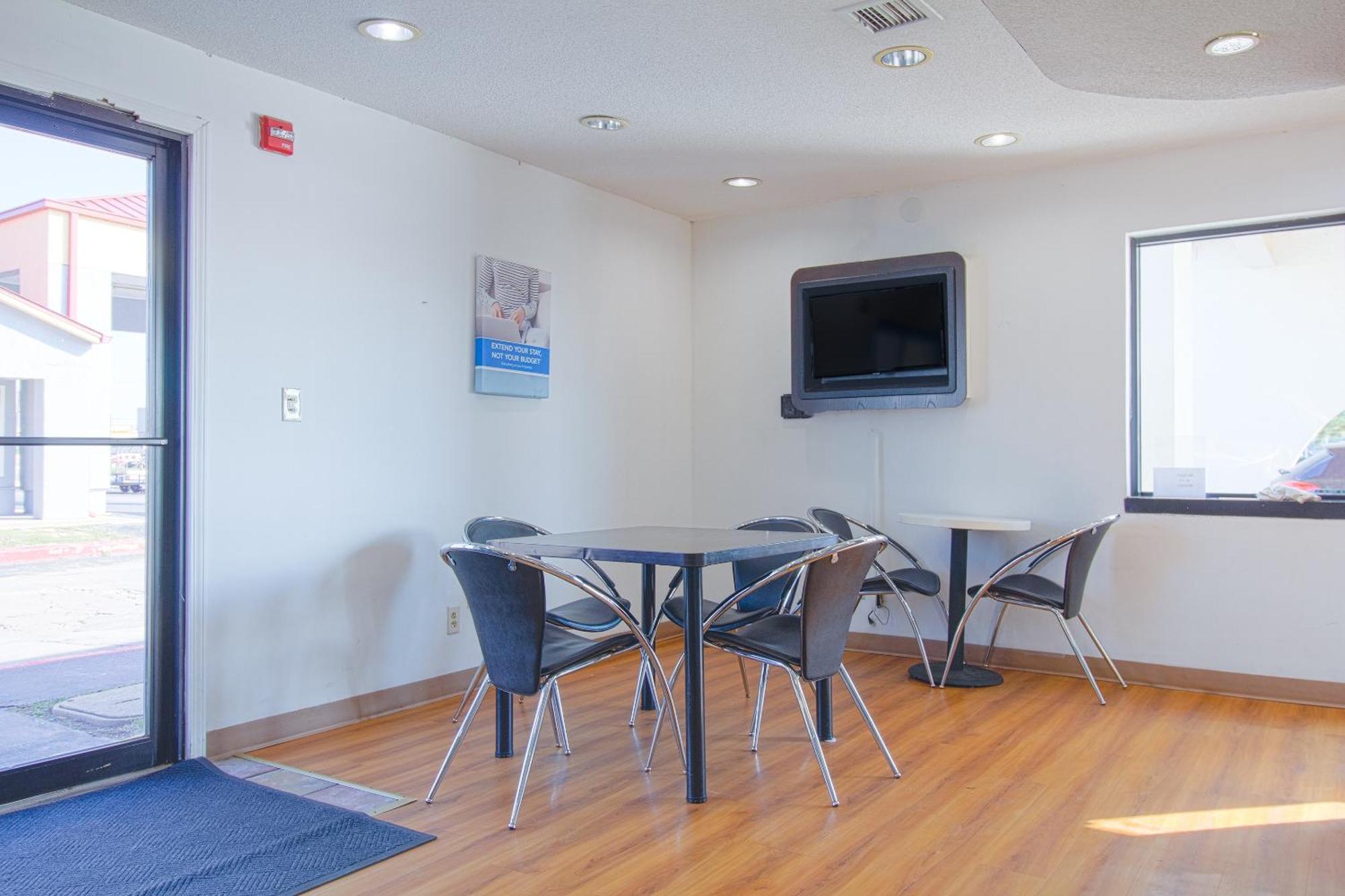 Studio Inn Extended Stay Oklahoma City Airport By Oyo Zewnętrze zdjęcie
