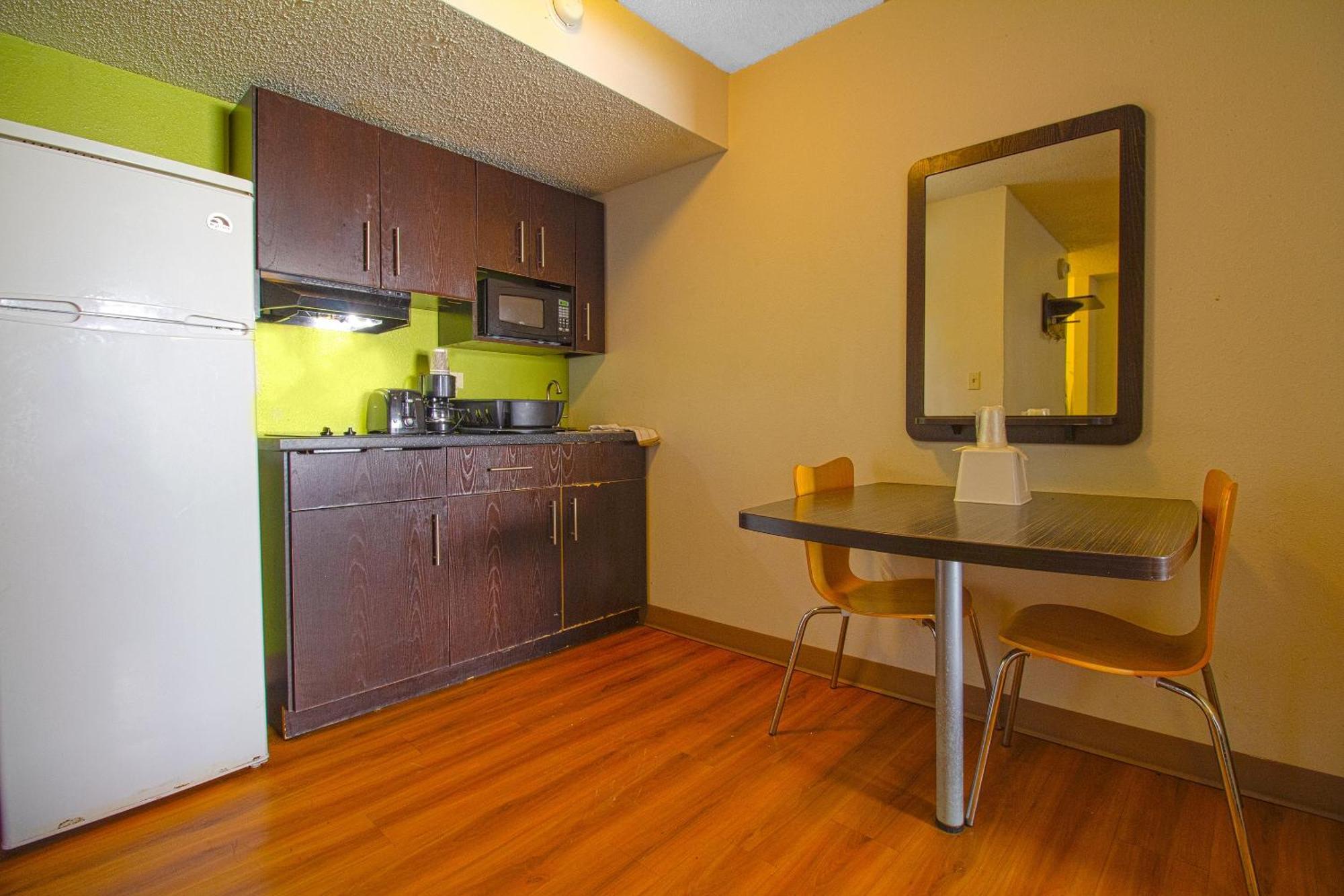 Studio Inn Extended Stay Oklahoma City Airport By Oyo Zewnętrze zdjęcie