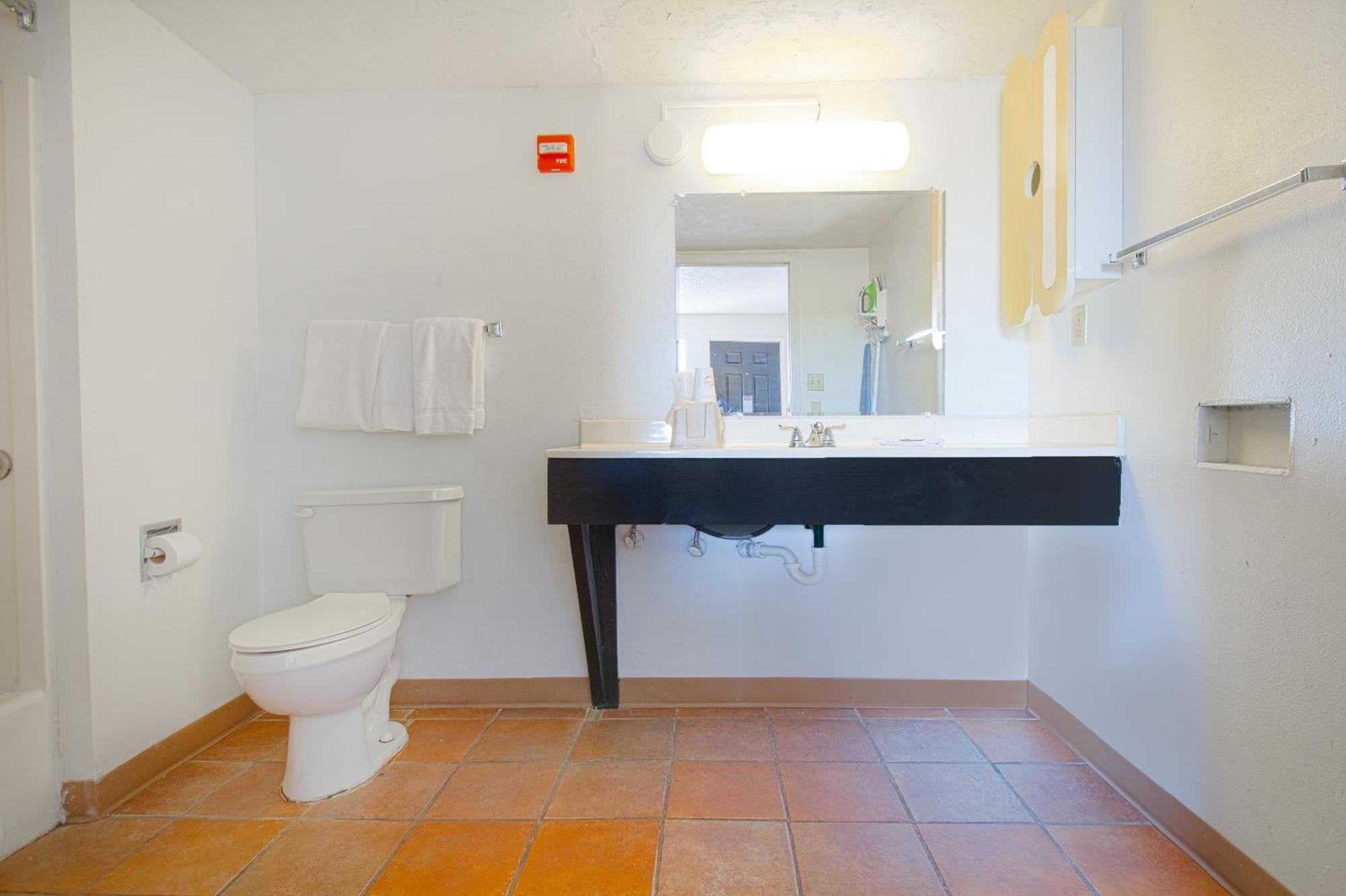 Studio Inn Extended Stay Oklahoma City Airport By Oyo Zewnętrze zdjęcie