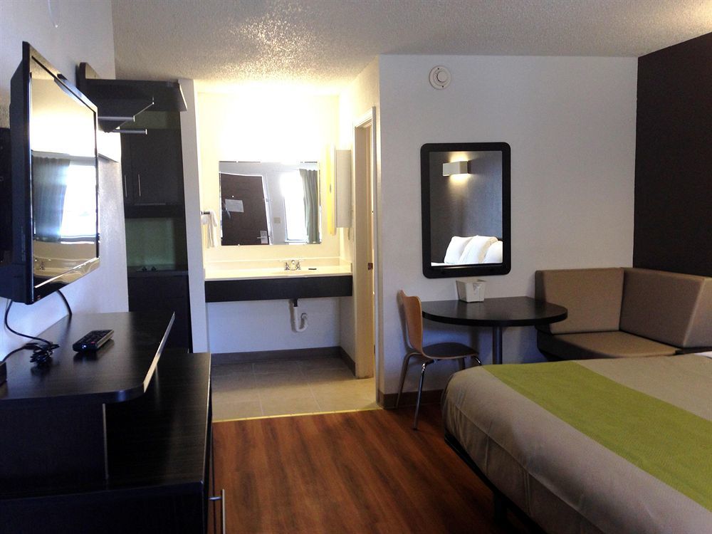 Studio Inn Extended Stay Oklahoma City Airport By Oyo Zewnętrze zdjęcie